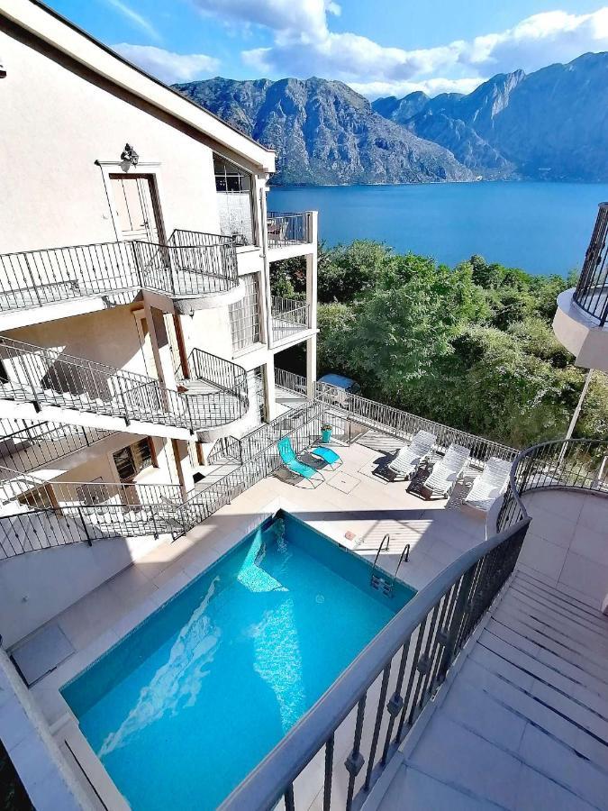 Prčanj Bay Of Kotor View Apartment With Pool מראה חיצוני תמונה