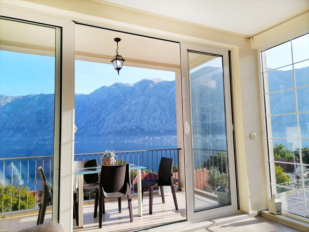 Prčanj Bay Of Kotor View Apartment With Pool מראה חיצוני תמונה