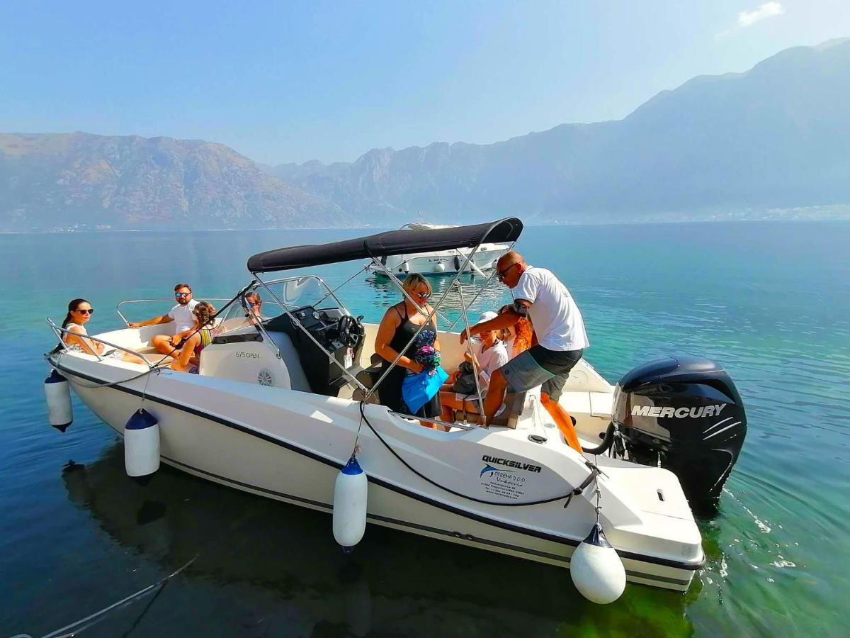 Prčanj Bay Of Kotor View Apartment With Pool מראה חיצוני תמונה